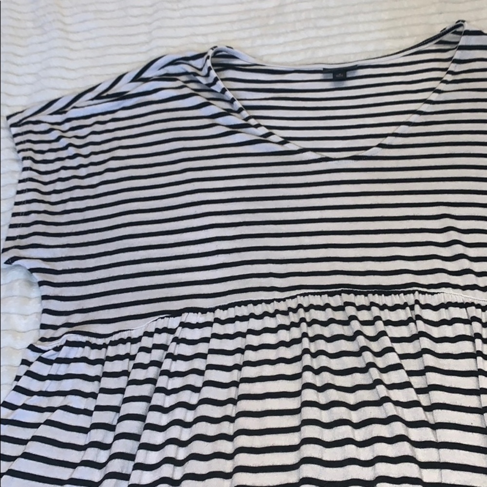 Torrid 3 black and white striped peplum